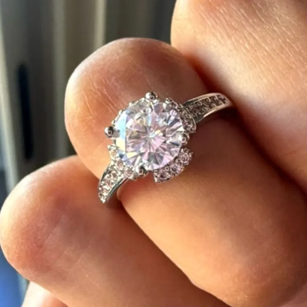 1 CT Moissanite Ring Size 5 Rhodium Plated S925 Sterling Silver